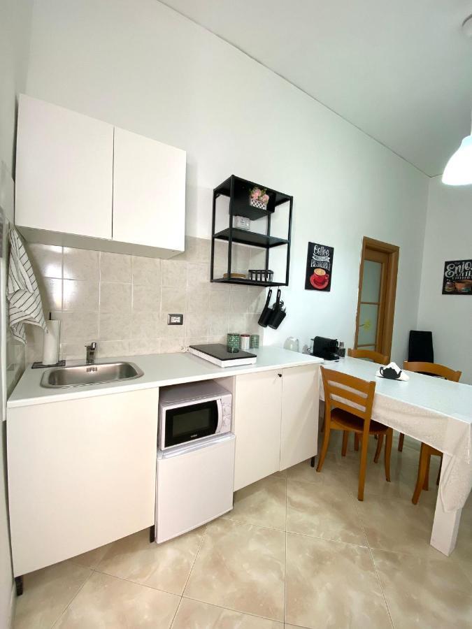 De Lollis Apartments Неаполь Экстерьер фото